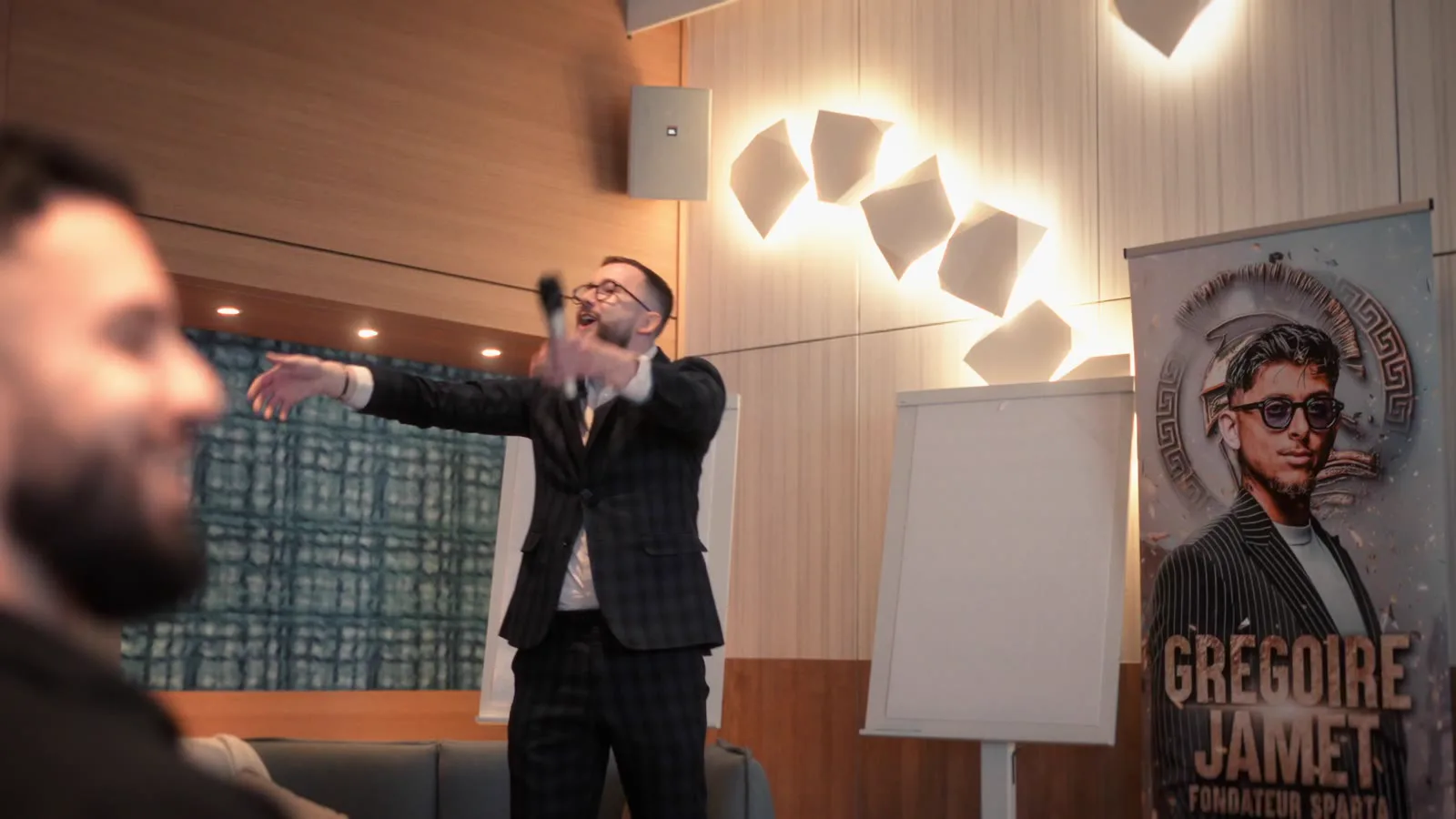 Aftermovie FOP à Reims — public en mouvement dans une salle chaleureuse.